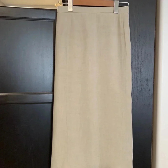 AE Oatmeal Lined Skirt  Sz 18 - Picture 1 of 6